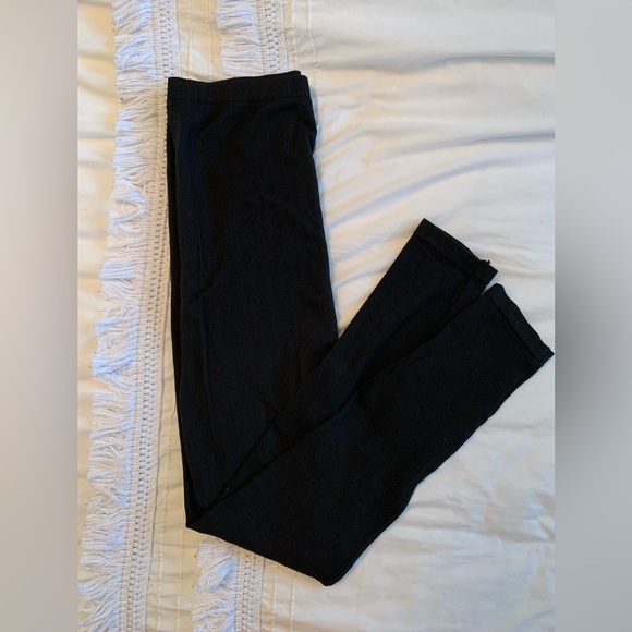 Thyme Maternity Leggings - Picture 2 of 4